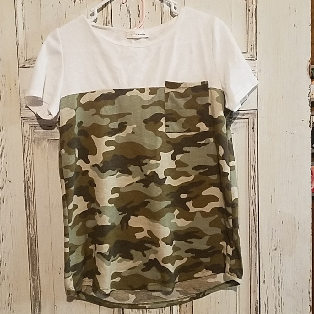 Camo tee